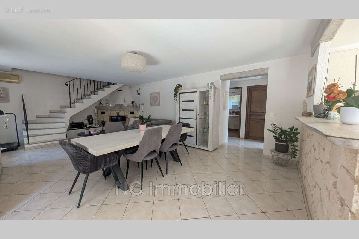 Maison 309 m² à Antibes  - photo 7