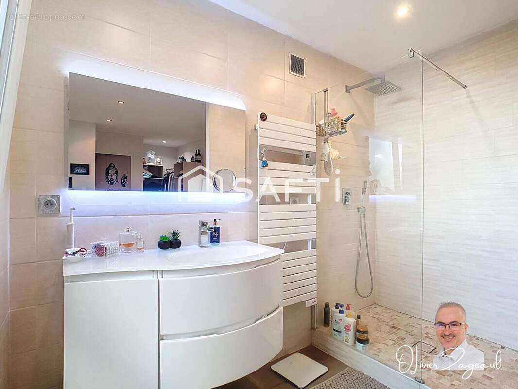 Photo 8 - Maison à LYON-8E