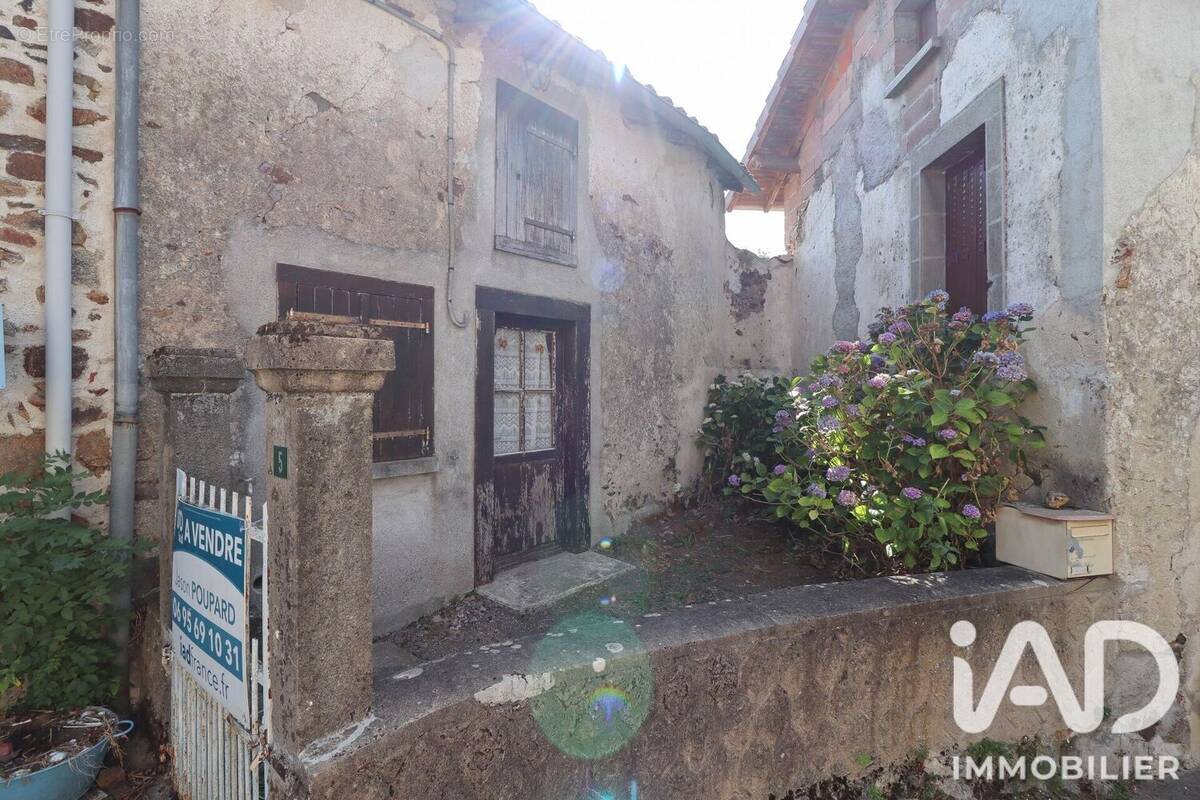 Photo 1 - Maison à GAJOUBERT