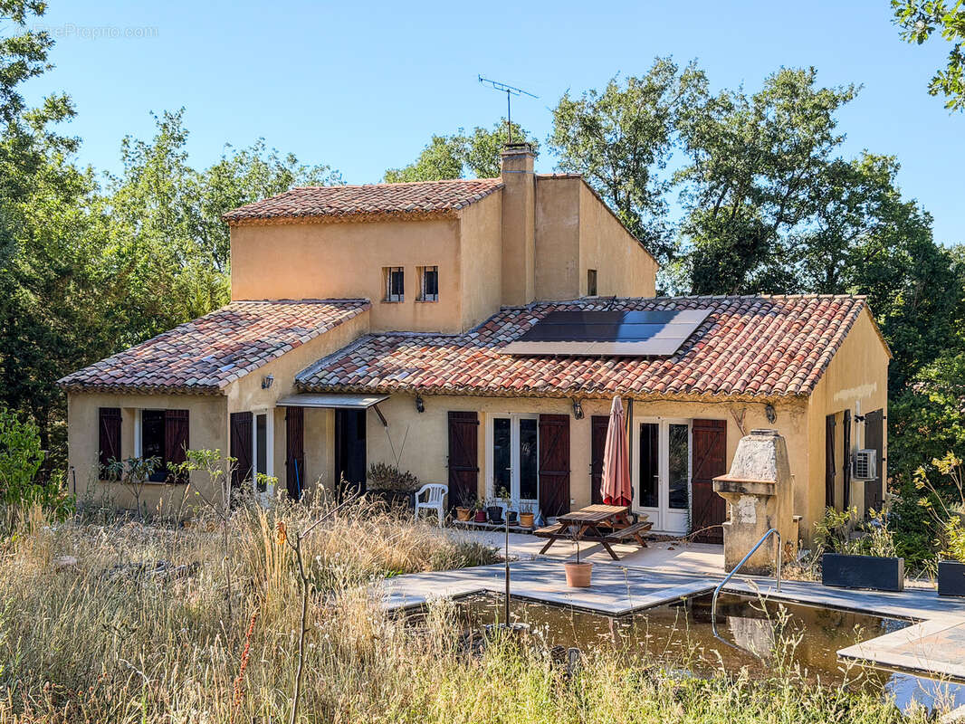 Villa T5 134 m2 avec piscine - photo 14