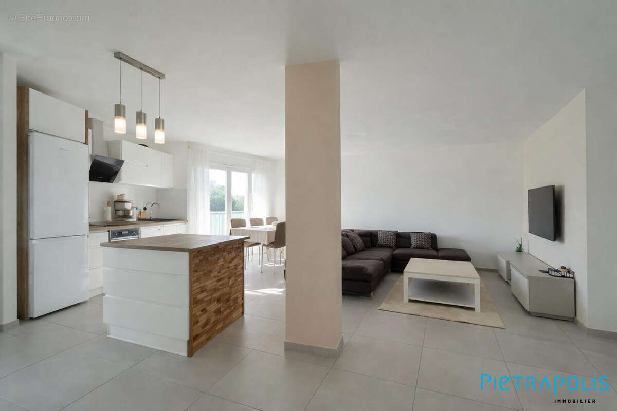 Appartement à RILLIEUX-LA-PAPE