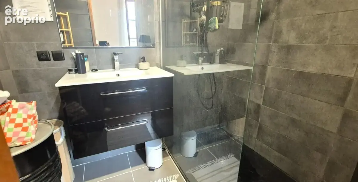 Belle Maison en Pierre ou de Caractère de 160 m² Entièrement Rénovée avec Cour de 140 m², Patio, Cave avec Chaufferie Gaz de 76  - photo 12