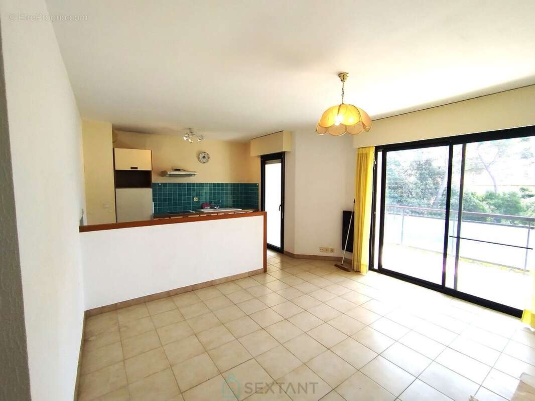 Appartement à SAINT-RAPHAEL