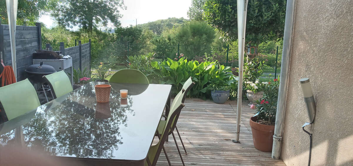 Maison à MORTAGNE-SUR-GIRONDE