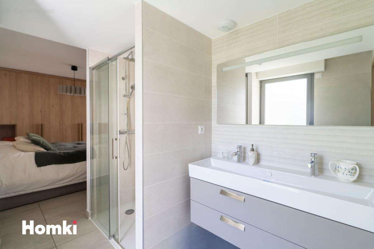 Appartement à MARSEILLE-8E