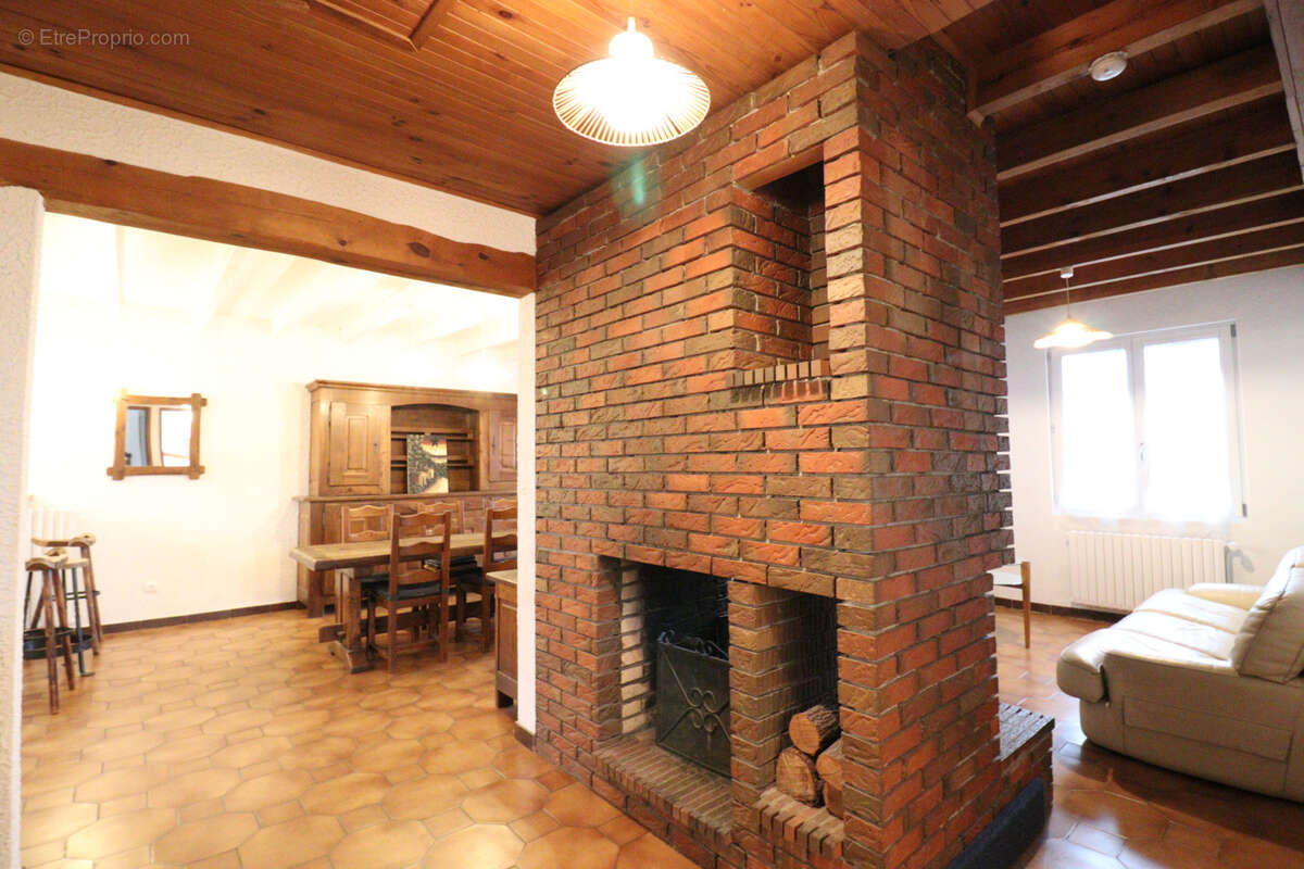 Maison à LE MONTEIL