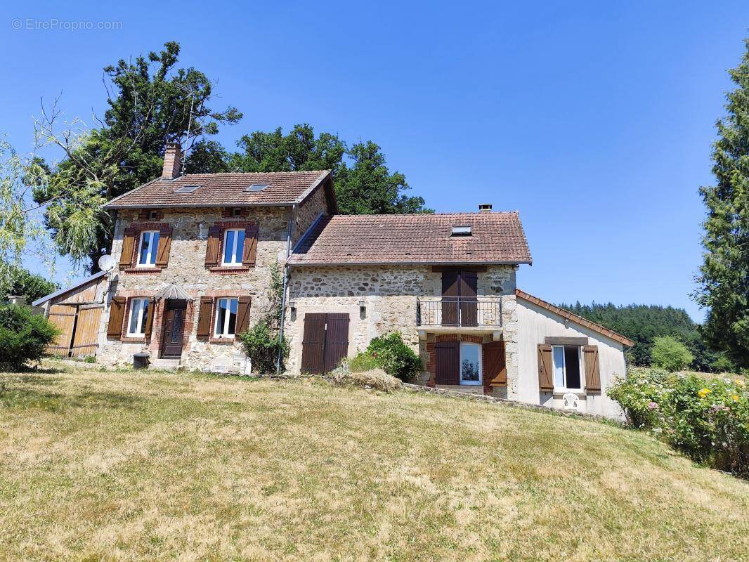 Maison à SAINT-AMAND-JARTOUDEIX