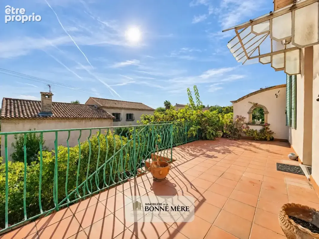 Maison 6 pièces 140 m² à vendre à Marseille-14e (13014) - photo 2