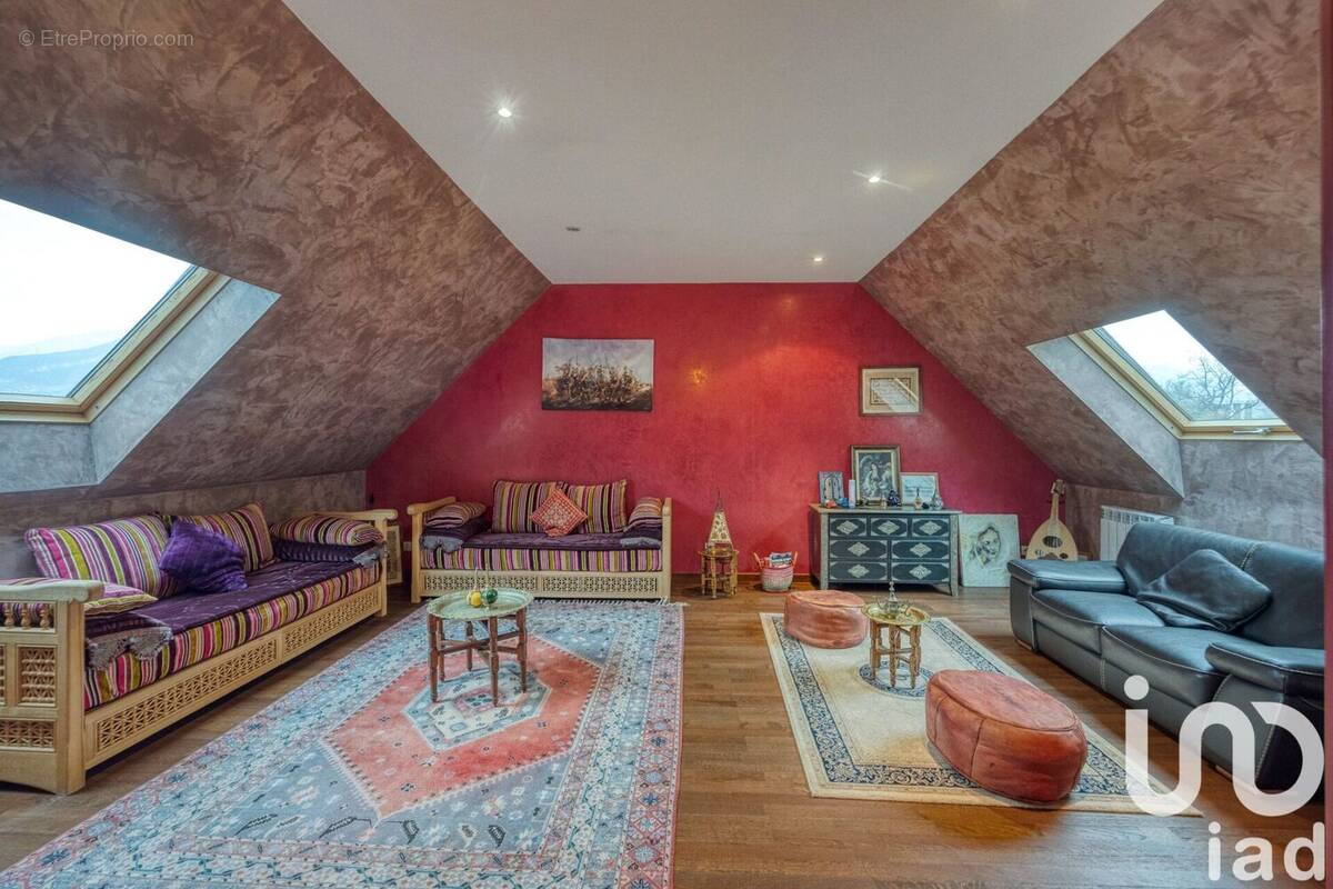 Photo 1 - Appartement à SAINT-EGREVE