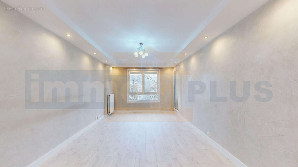 Appartement Plaisir 3 pièces 71 m2 + 1 garage en sous-sol - photo 4