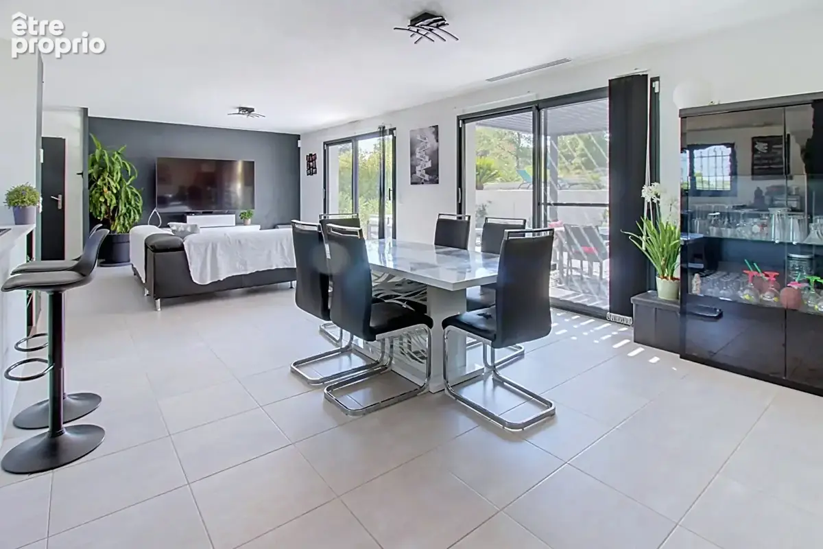 A VENDRE en EXCLUSIVITÉ à VIDAUBAN Maison contemporaine de 138m²  5 chambres  GARAGE  sur 1400m2 de terrain - photo 16