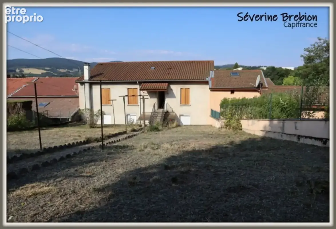 Immeuble à vendre NOIRETABLE (42), 4 appartements, jardin, garage - photo 2