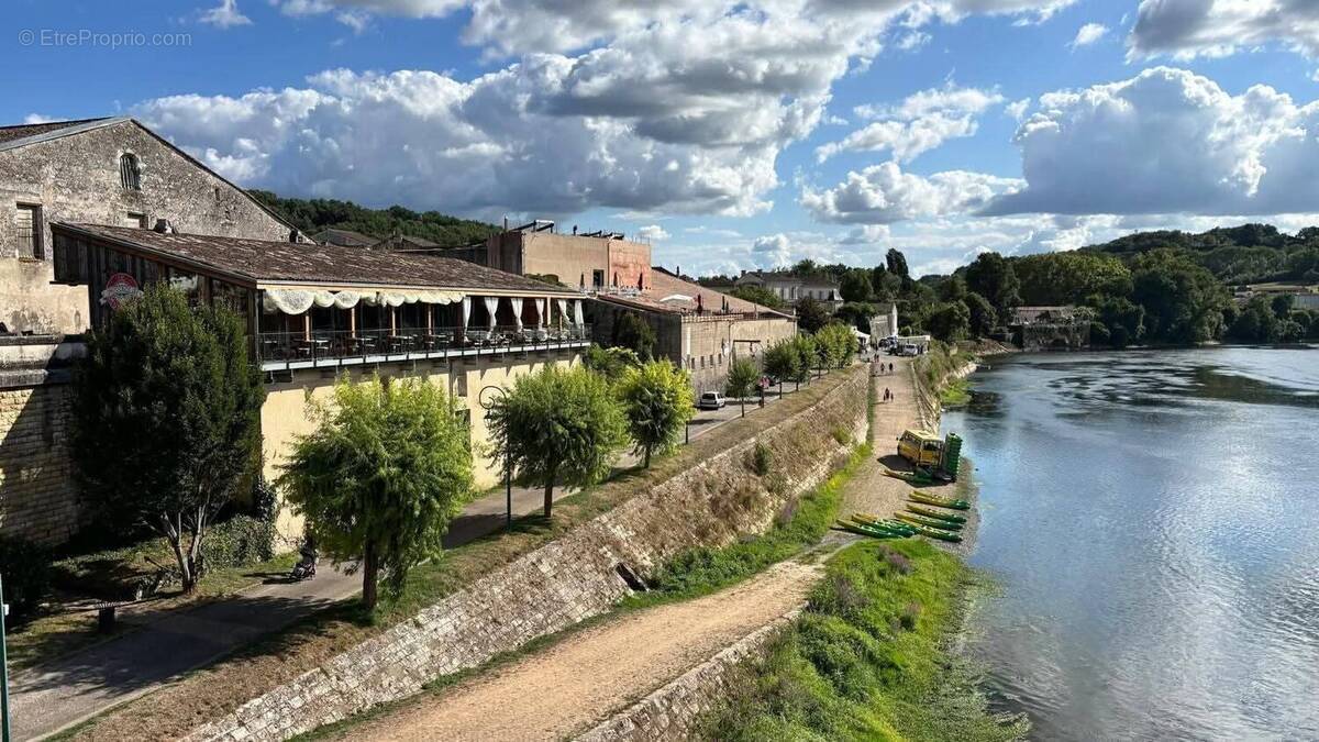 Autre à PESSAC-SUR-DORDOGNE