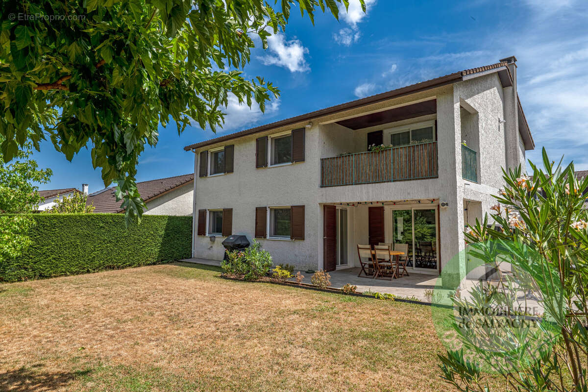 Maison à CHARBONNIERES-LES-BAINS