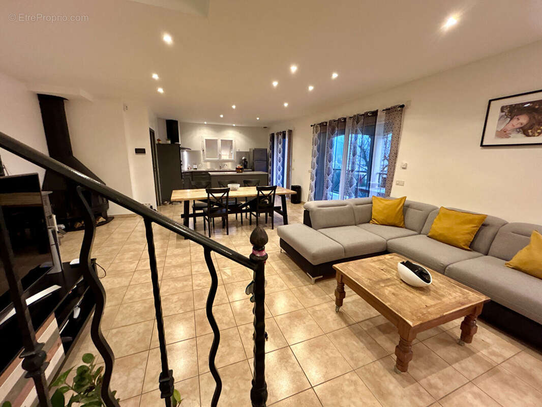 Maison à SAINT-PERAY