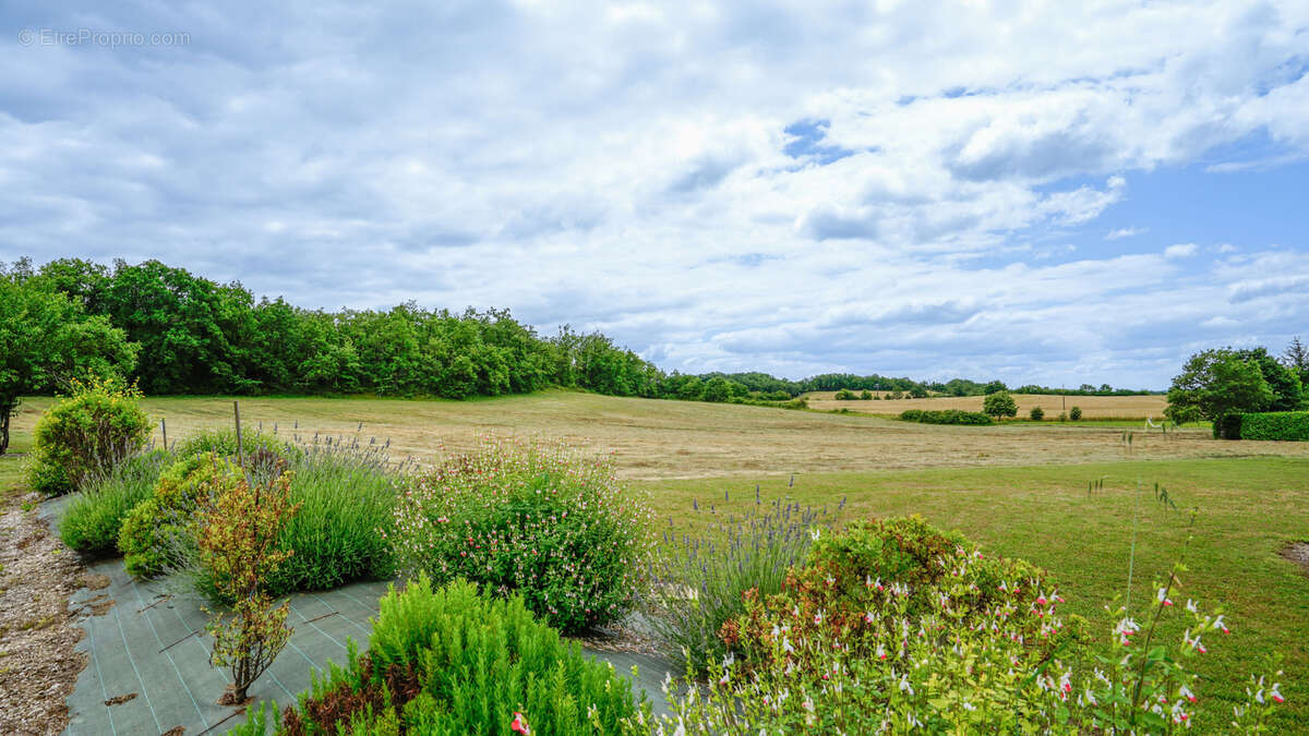Maison à BAGAT-EN-QUERCY