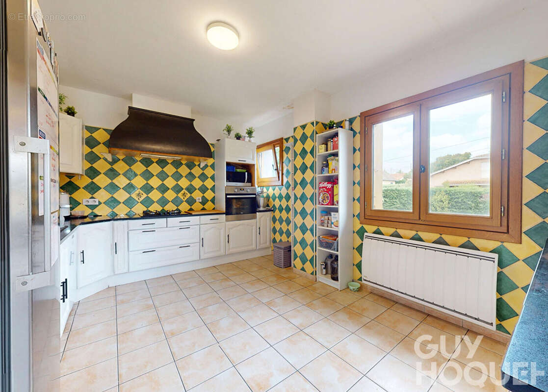 Grande maison familiale de 144 m² au centre-ville d'Hagetmau - photo 5