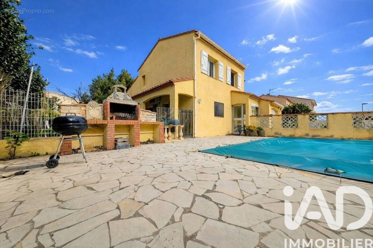 Photo 1 - Maison à SAINT-LAURENT-DE-LA-SALANQUE