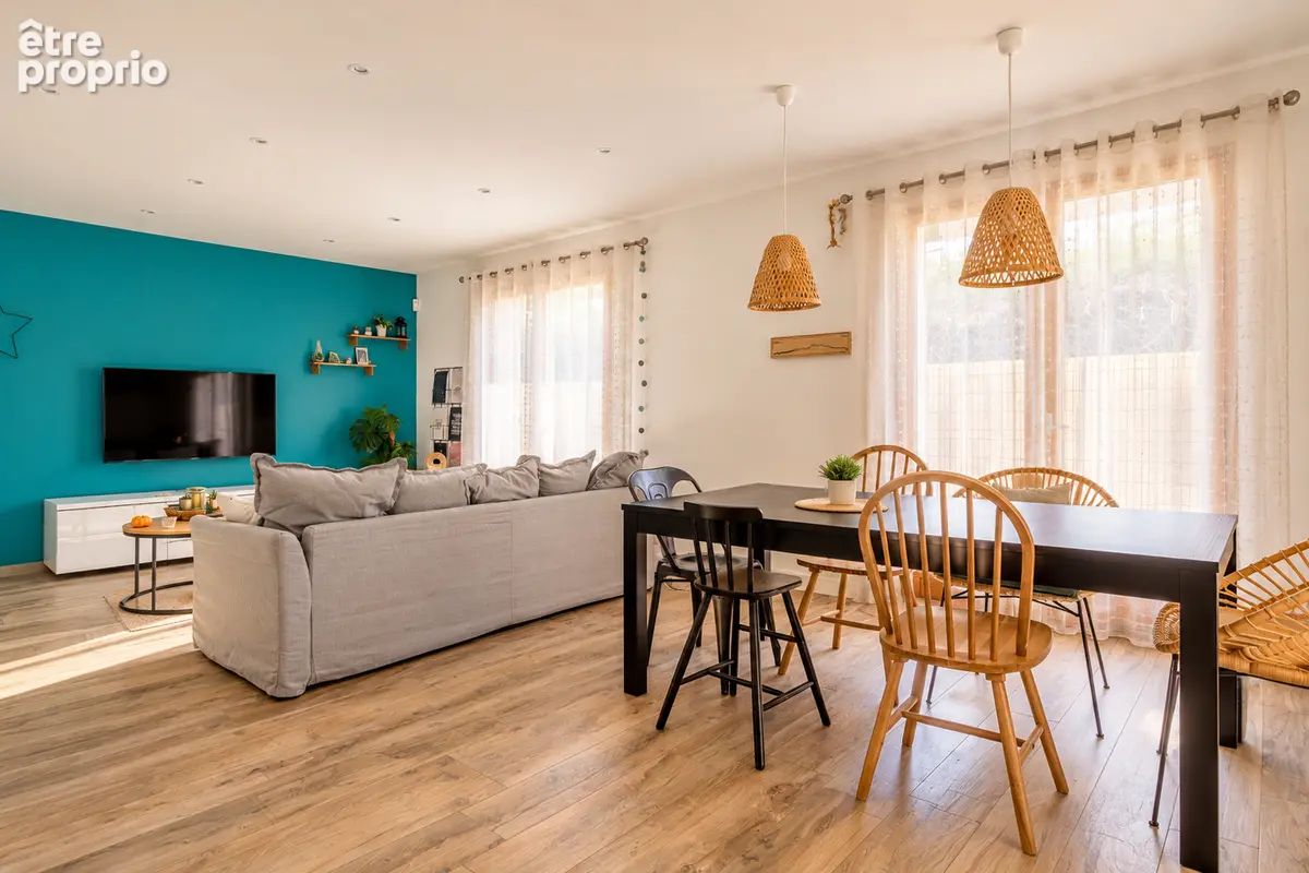 Maison individuelle rénovée avec piscine, garage et extérieur sans vis-à-vis - photo 6