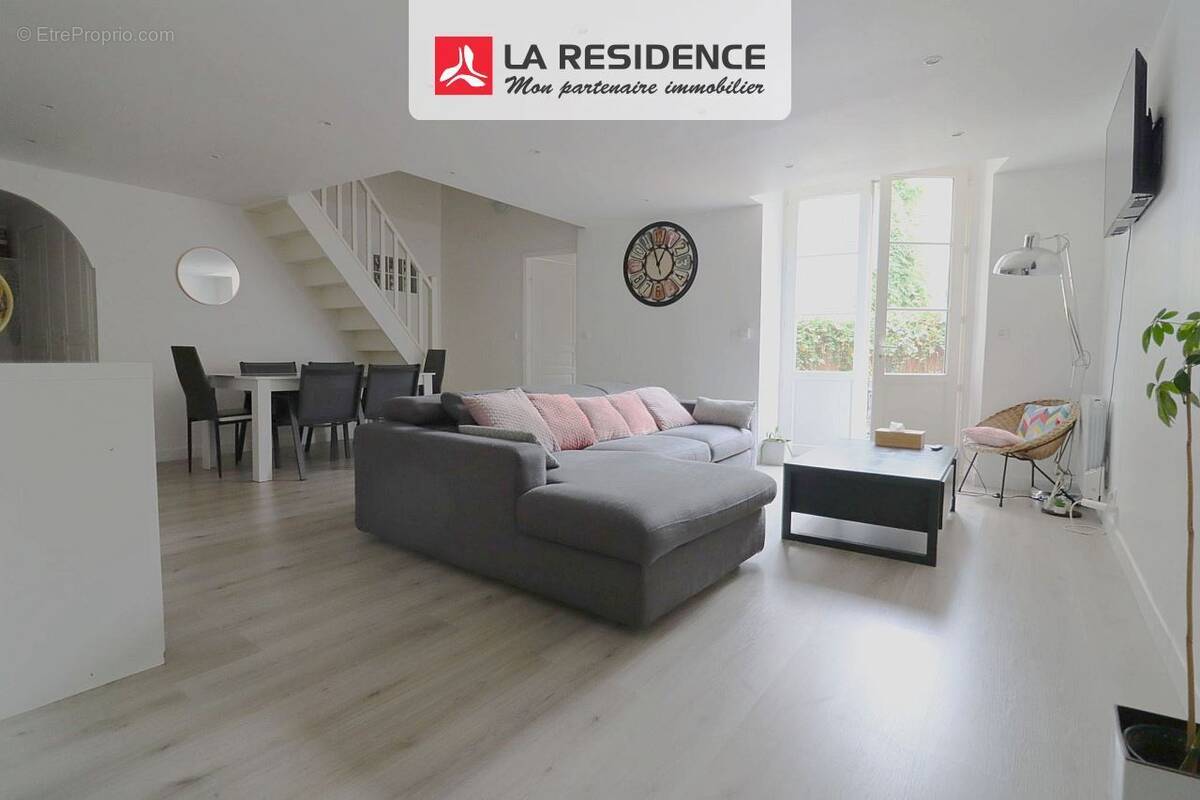 Appartement à VERSAILLES
