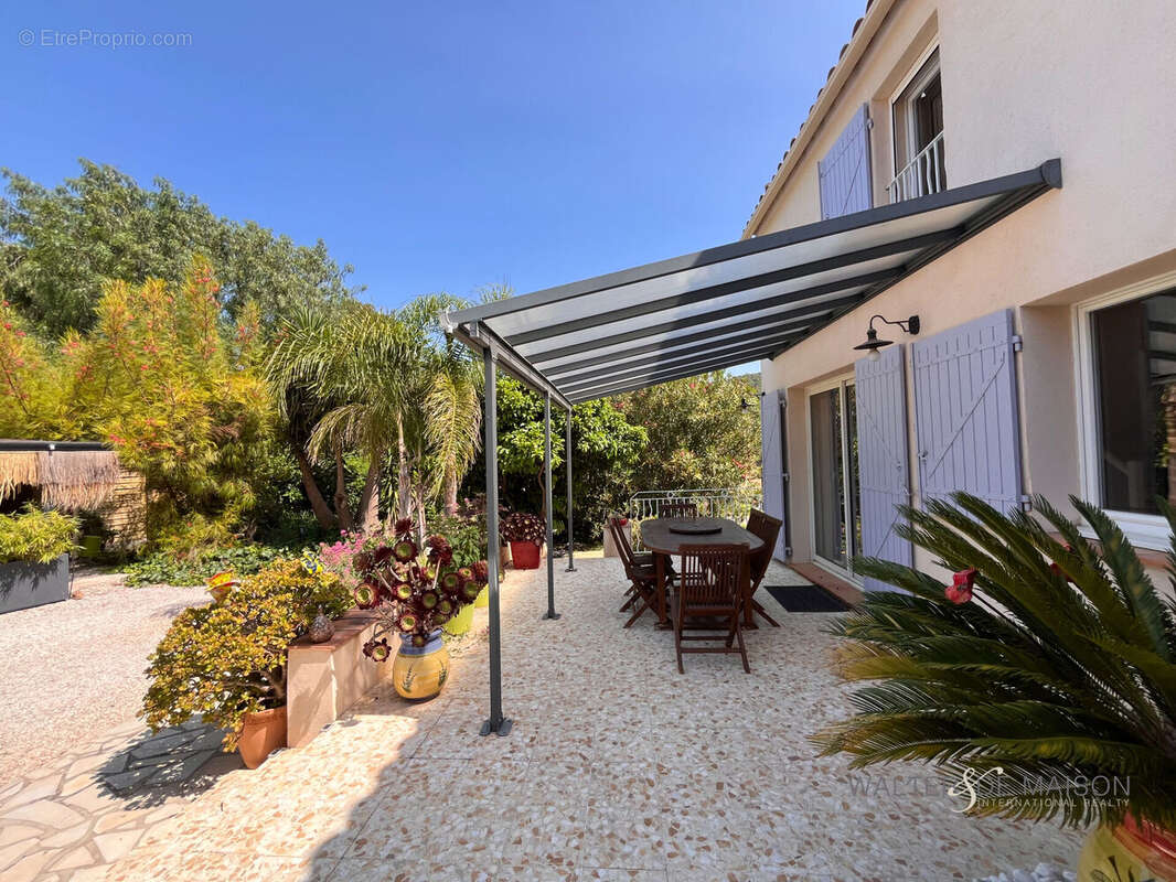 Maison à CARQUEIRANNE