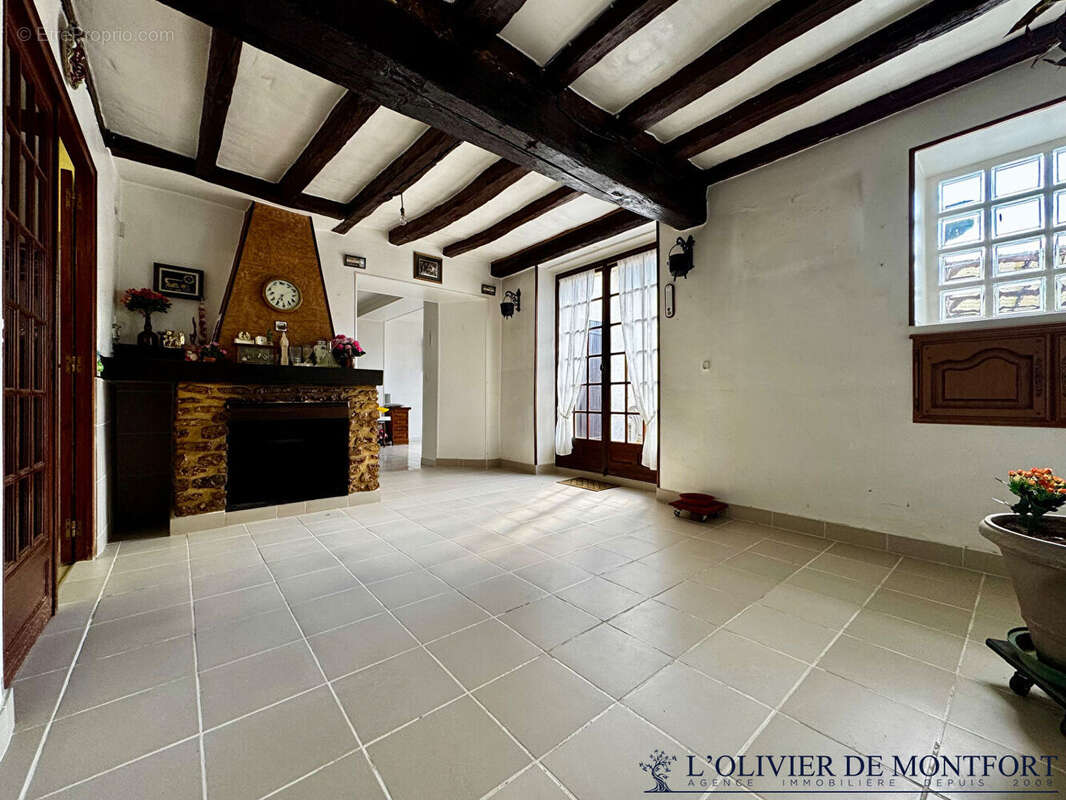 Maison à MONTFORT-L'AMAURY
