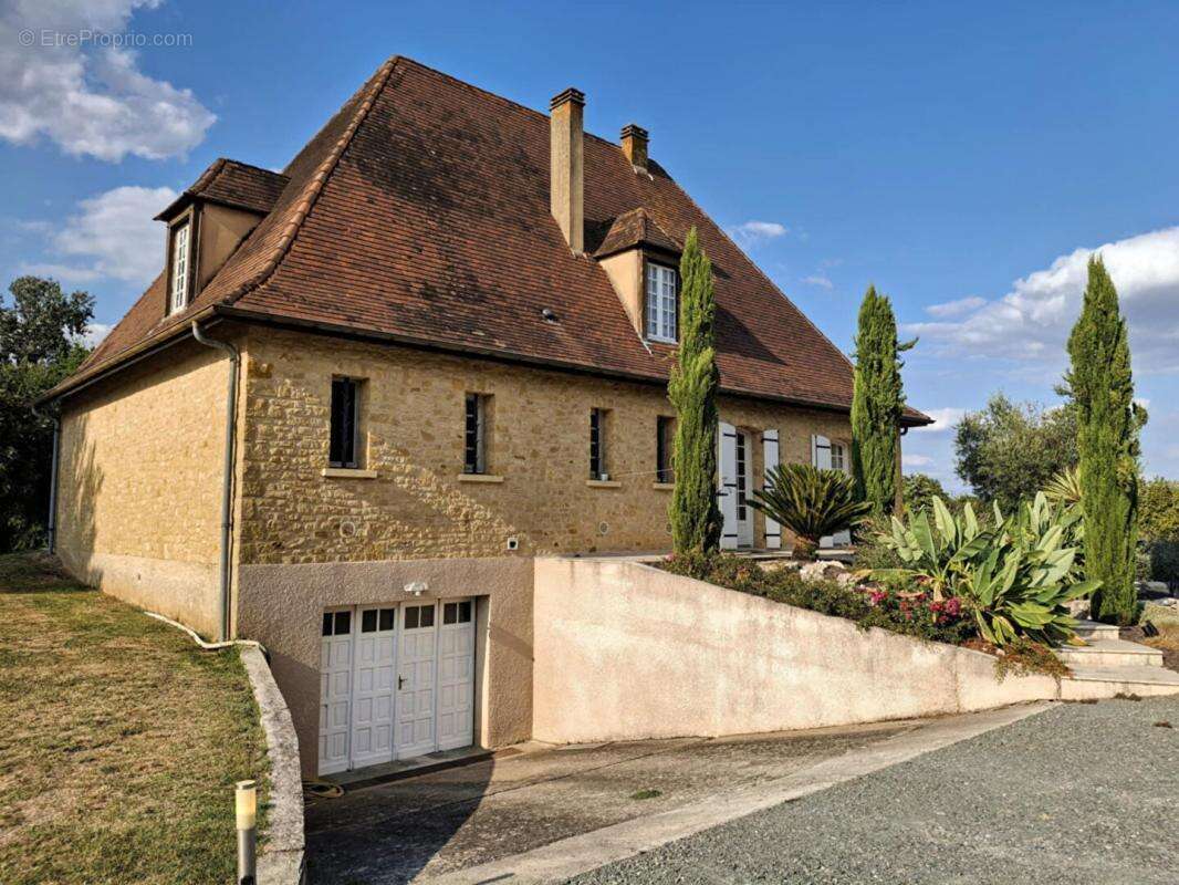 Maison périgourdine de 170 m² - terrain de 1,5 H avec piscine et accès direct à la Dordogne à Eynesse (33220 - photo 4