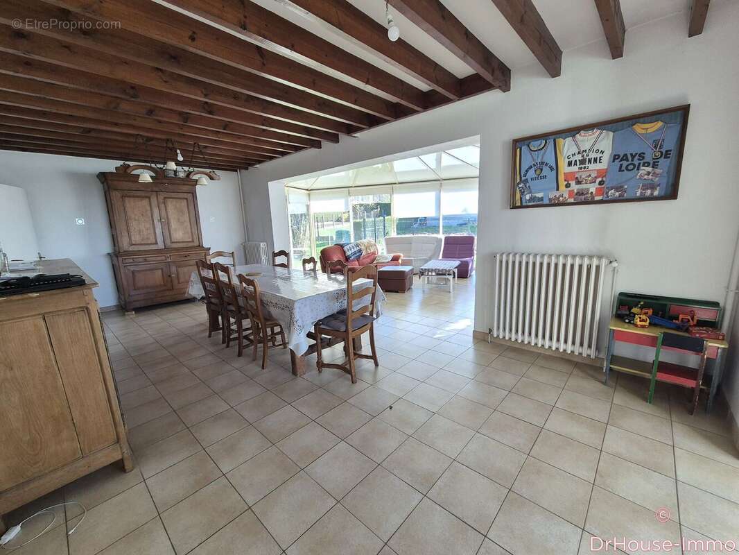 Maison 135 m² à Gorron  - photo 8