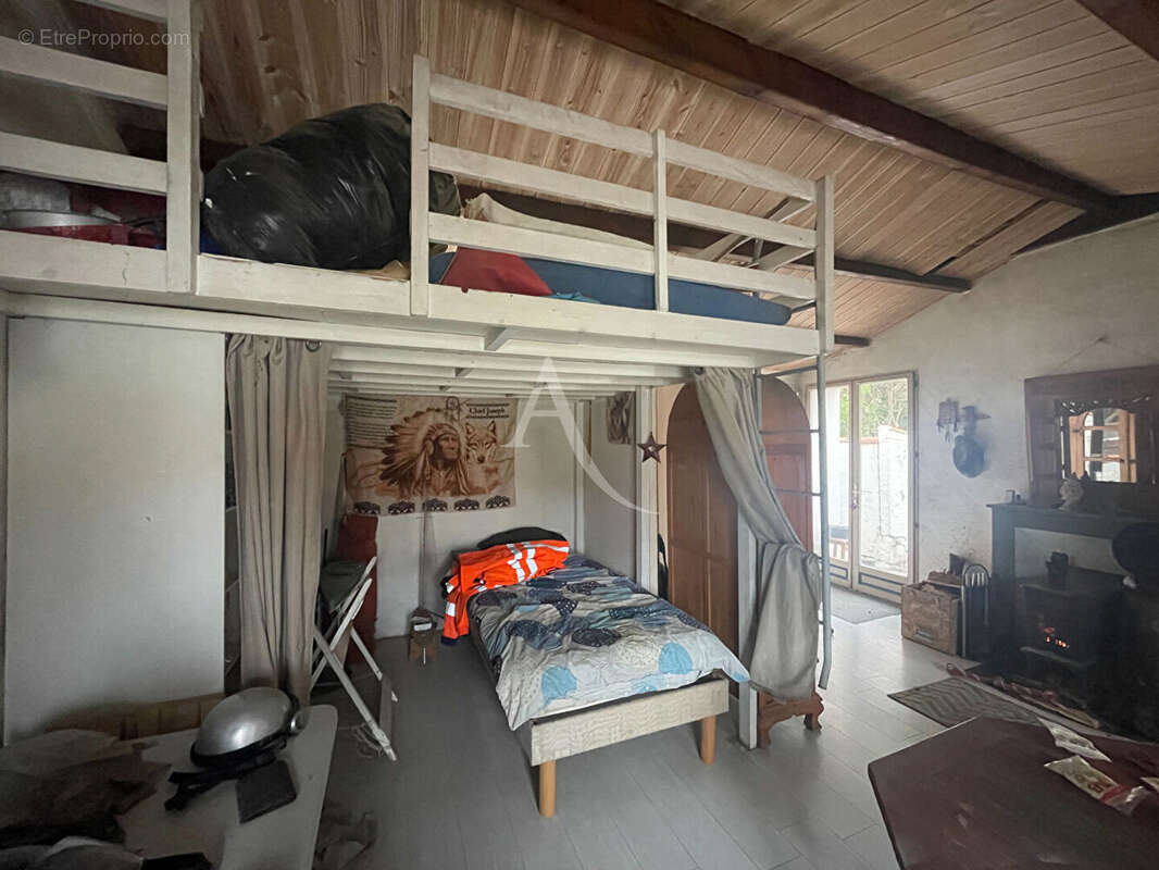 Maison à SAINT-HILAIRE-LA-FORET