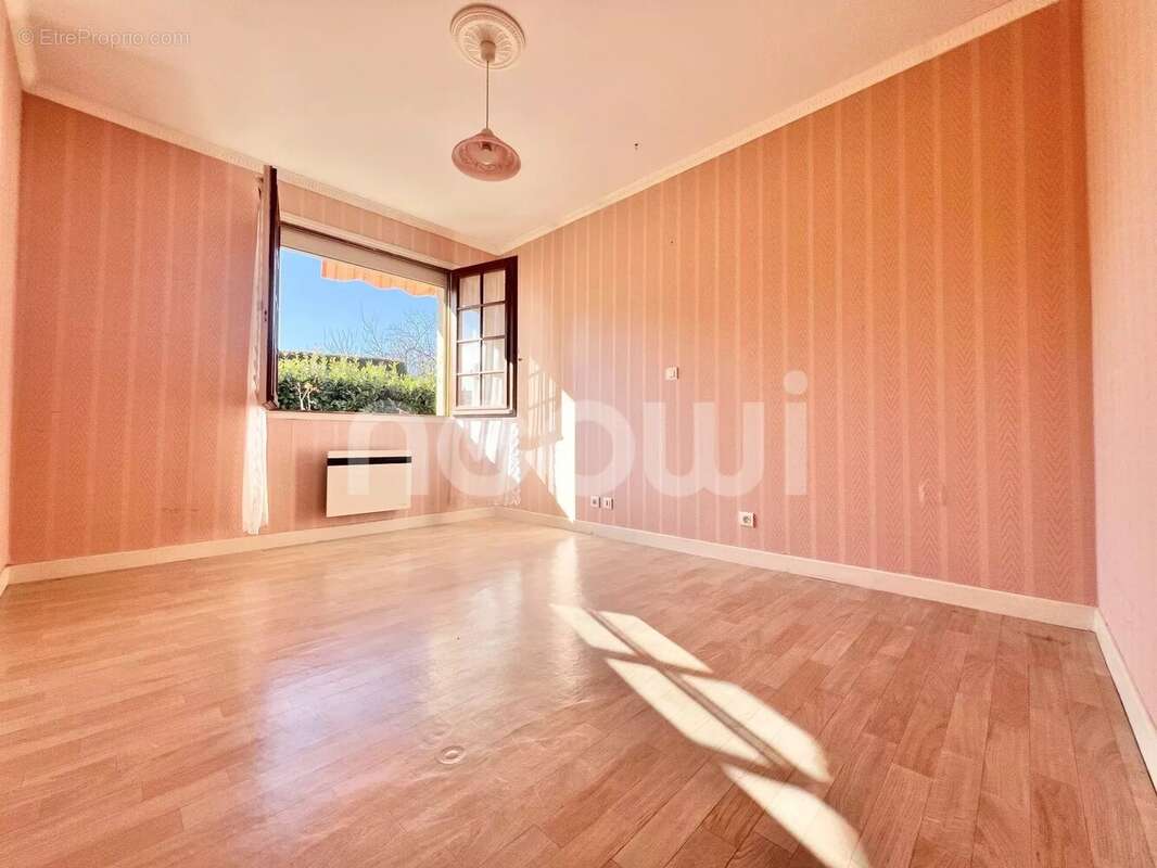 Maison à AIGUEPERSE