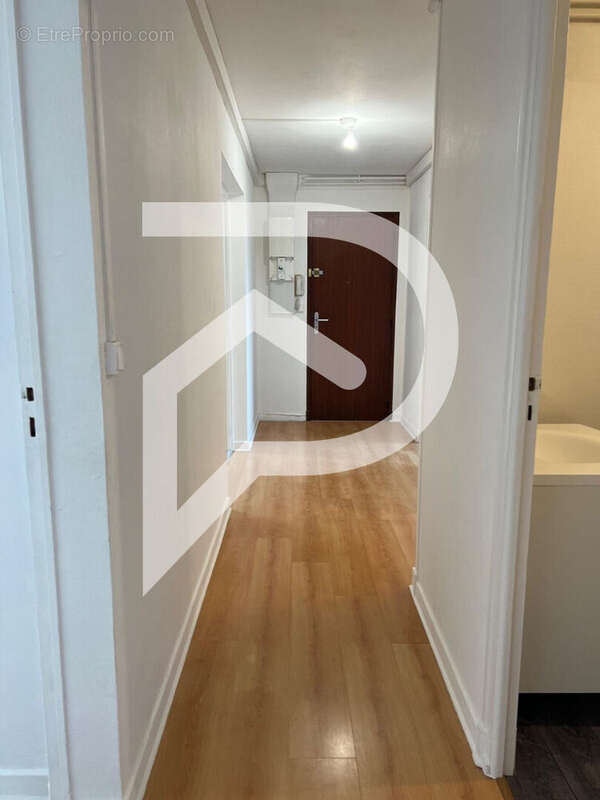 Appartement à VILLENEUVE-SAINT-GERMAIN