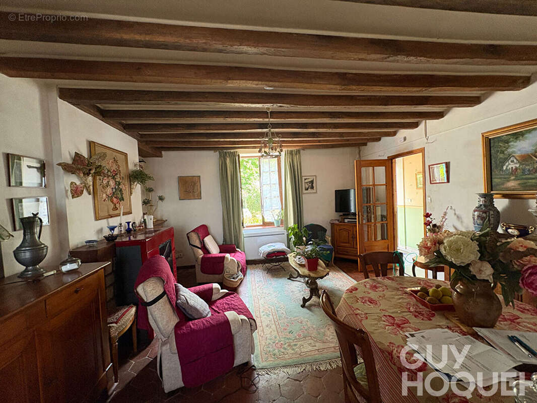 Maison à DOUY