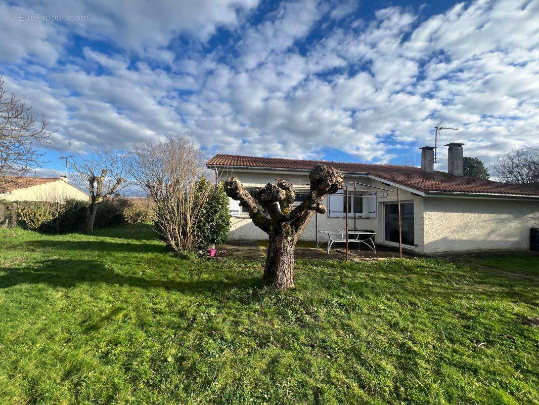 Maison à SAINT-LOUBES