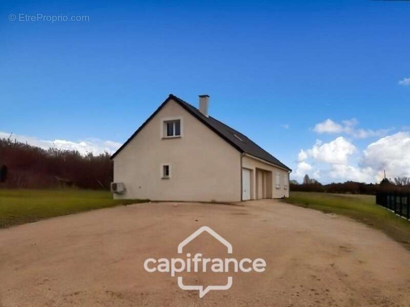 Maison à SAINT-DOULCHARD
