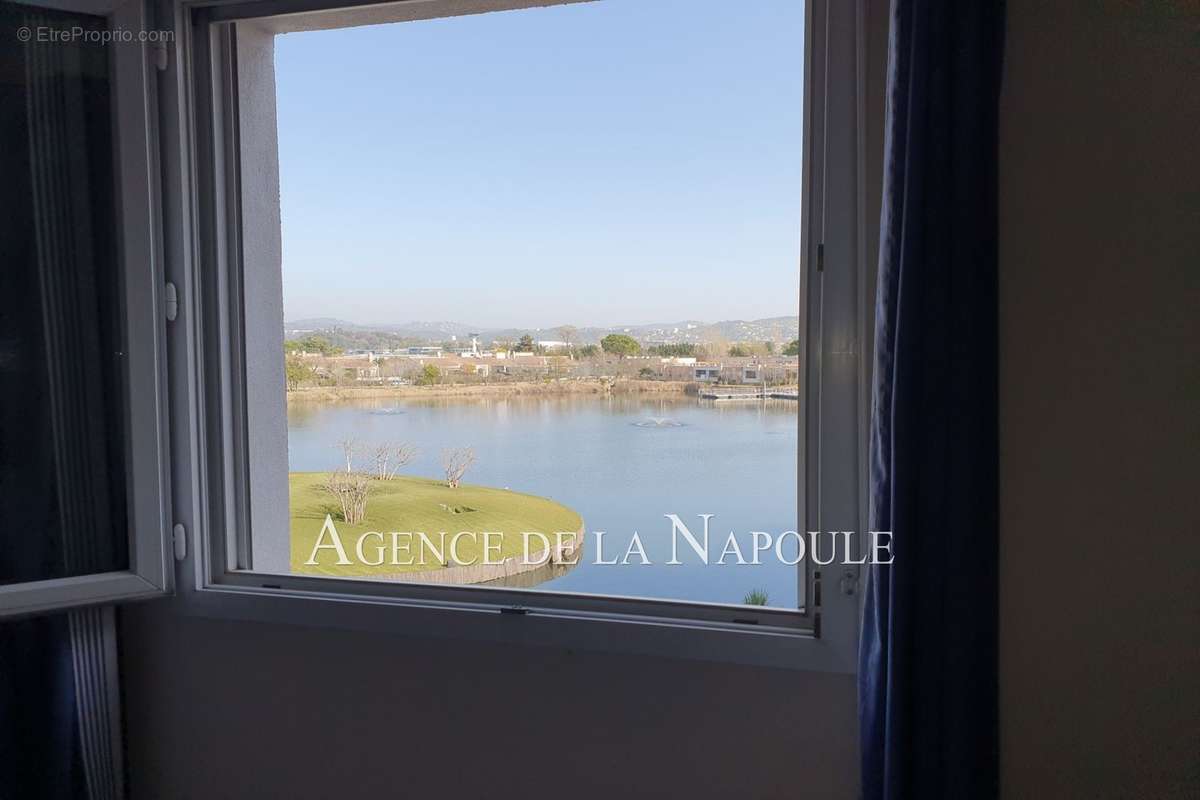 Appartement à MANDELIEU-LA-NAPOULE