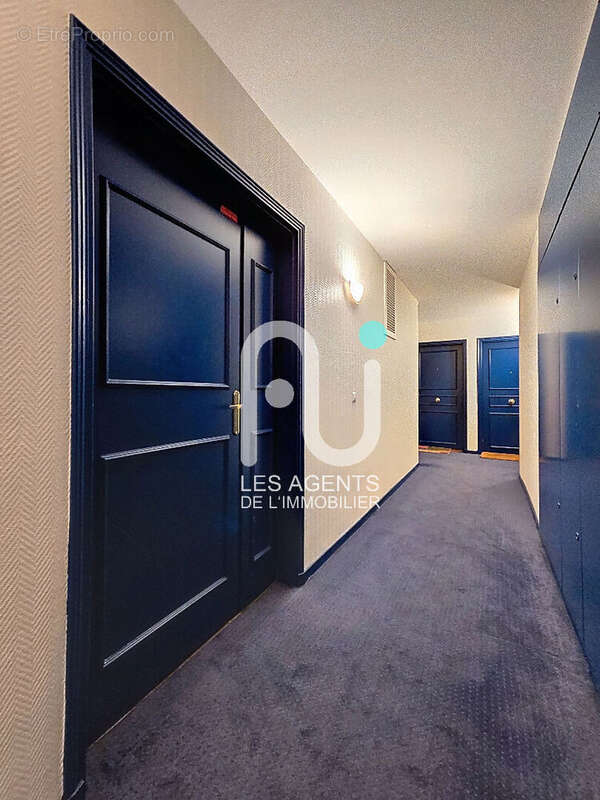 Appartement à VILLENEUVE-LA-GARENNE