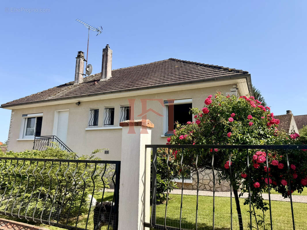 Maison à CLOYES-SUR-LE-LOIR