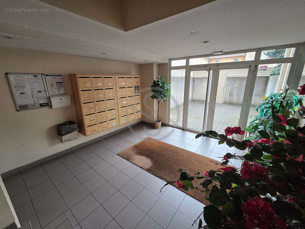 Appartement à SAINT-FONS