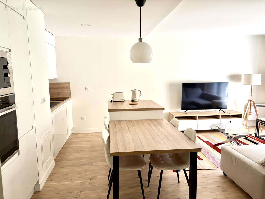 Appartement à PARIS-12E
