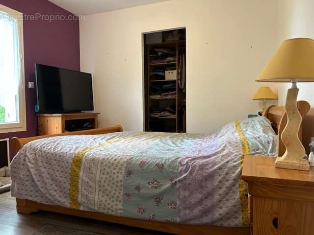 Maison à SAINTE-EULALIE-EN-BORN