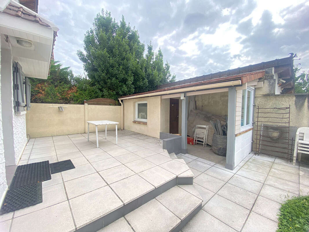 Maison à TREMBLAY-EN-FRANCE