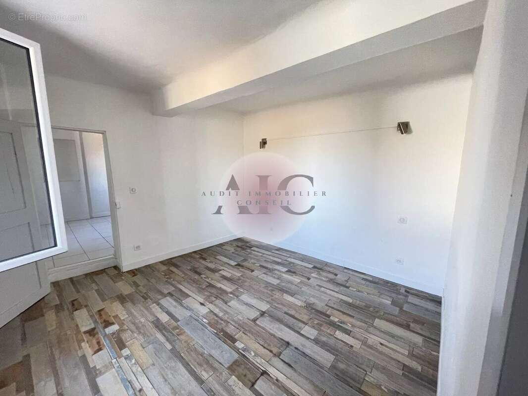 Appartement à SEILLANS