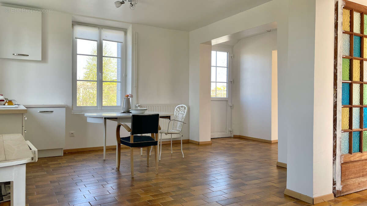 Maison à LE FIDELAIRE