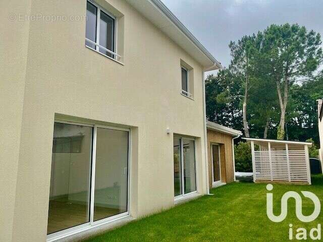 Maison 128 m² à La Teste-De-Buch  - photo 2