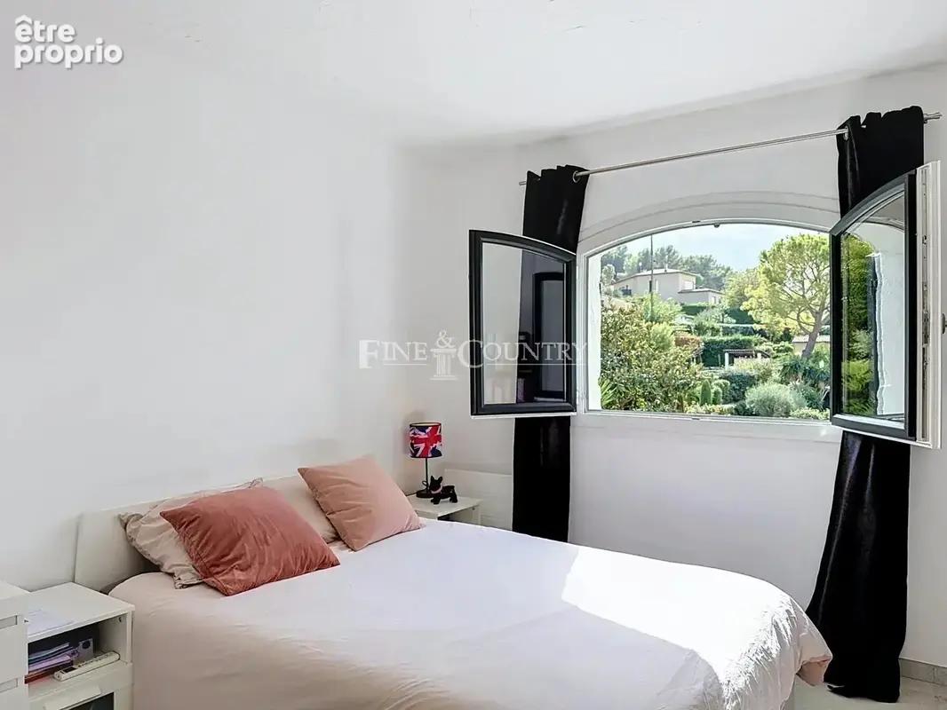 Villa rénovée à Mougins – Domaine privé - photo 18