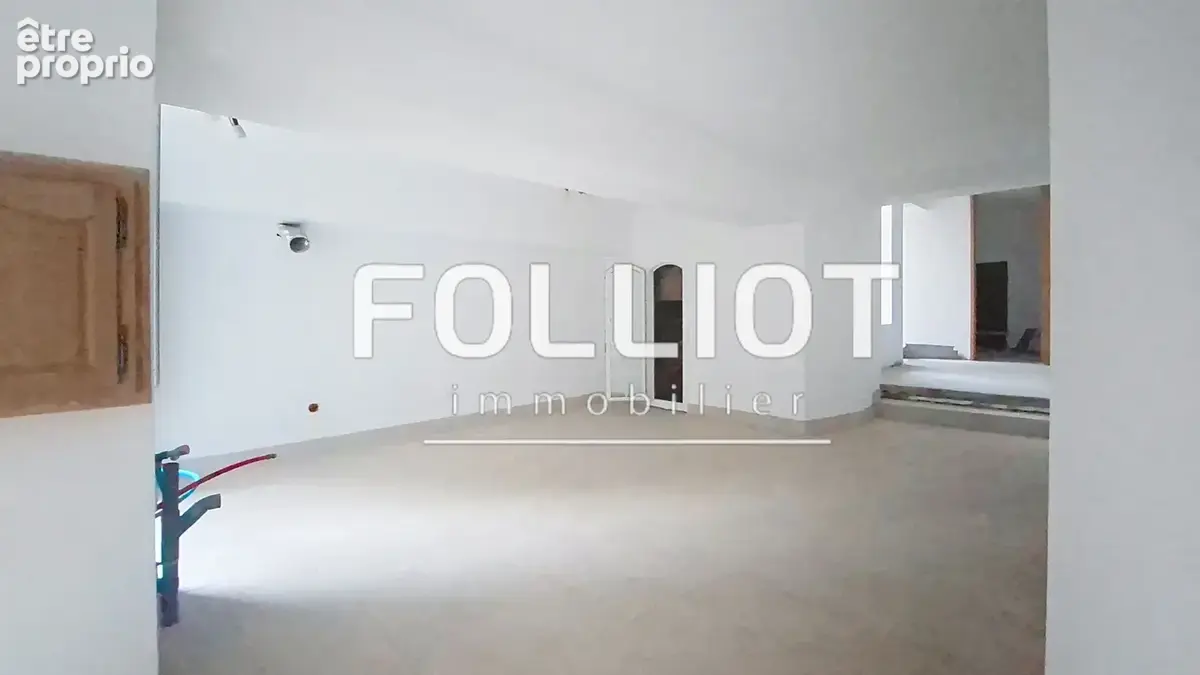 A vende Maison Opportunité rare en plein coeur du centre-ville ! - photo 13