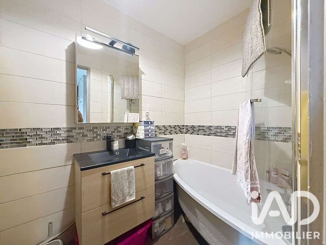 Photo 3 - Appartement à SAINT-MAUR-DES-FOSSES