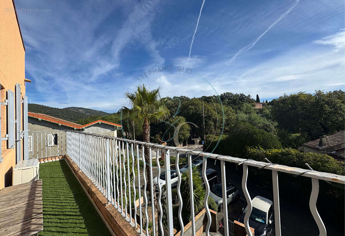 Appartement à GRIMAUD