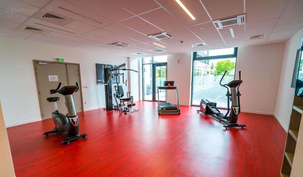 INVESTISSEMENT LOCATIF  CHOISY LE ROI  Résidence  All Suites Appart Hôtel - 7.44 % de rentabilité - photo 12