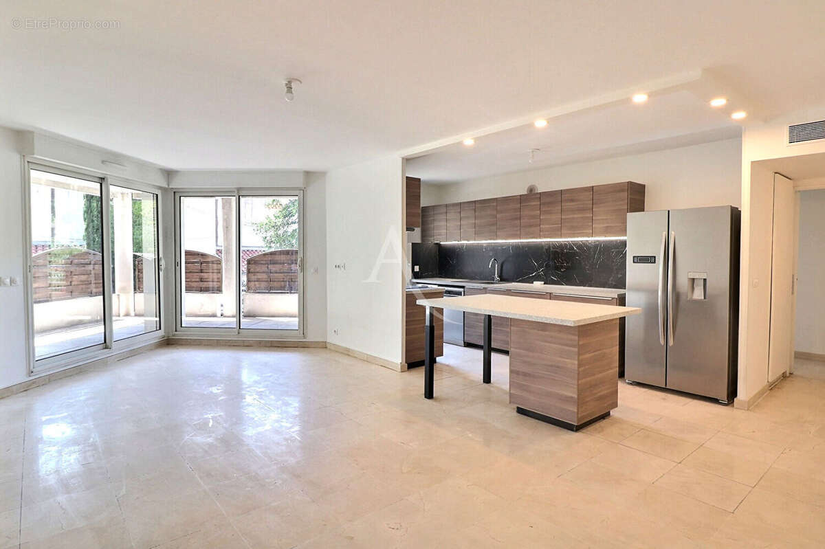 Appartement à MARSEILLE-12E